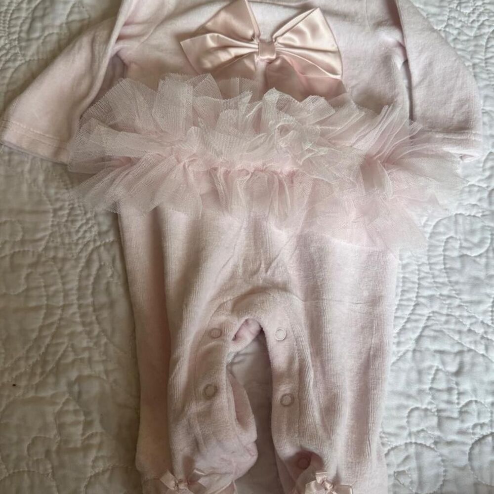 Unbranded Women's Pink Sleepsuits-babygrows